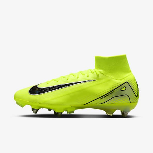 Soft Ground Football Boots. Nike LU